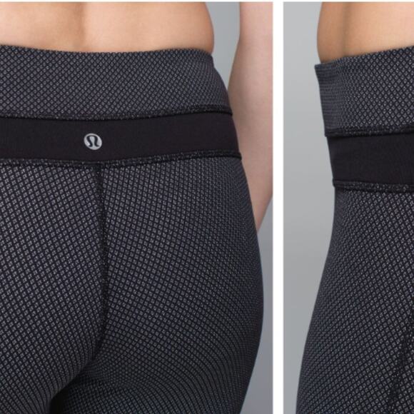 Lululemon Diamond Dot Black White Legging Size 4 - Picture 2 of 7